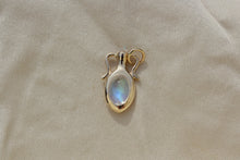 Load image into Gallery viewer, MOONSTONE AMPHORA PENDANT