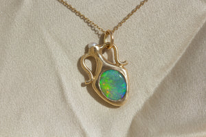 OPAL | PEARL AMPHORA PENDANT