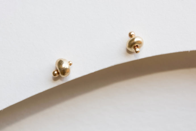 bead stud | 14k gold